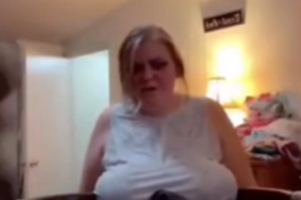 AU, SESTRO, PA KAKO? Žena sa ogromnim grudima uzela korpu za veš, svi se pitaju KAKO JE OVO USPELA (VIDEO)