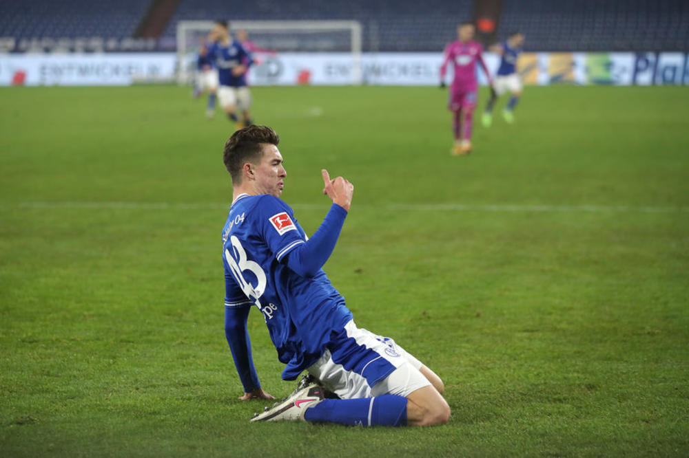 VEST DANA! LJUDI, ŠALKE JE POBEDIO POSLE 357 DANA! Američki tinejdžer het-trikom upropastio očajni Hofenhajm!