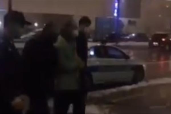 NAKON SASLUŠANJA SUD ODBIO DA MUŠKARCU KOJI JE ŠUTNUO ŠTENE ODREDI PRITVOR: Voli životinje, al ima traume?!