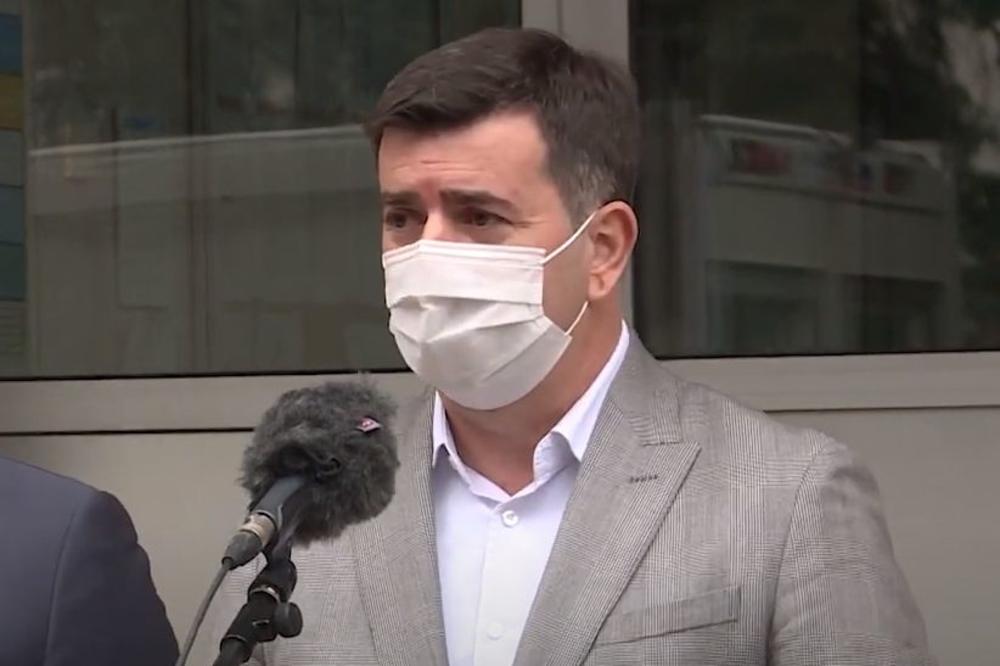 VAKCINACIJA ĆE BITI ZAVRŠENA NAJKASNIJE DO POLOVINE JULA: Dr Đerlek saopštio kada će MLADI STIĆI NA RED!