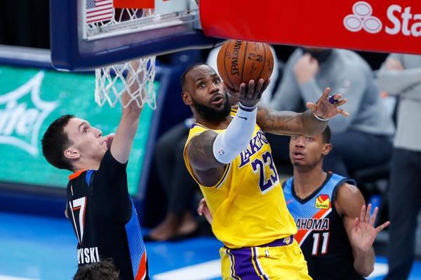 DA LI ĆE MOĆI BEZ NAJBOLJEG? Lebron propušta Sakramento