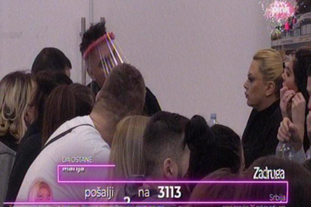 PAPRENO: Kenan kažnjen dvonedeljnim honorarom!