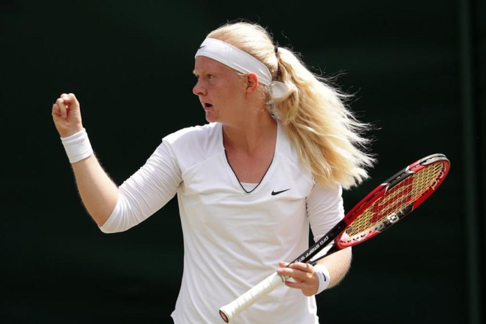 KAKAV PODVIG! Na obe ruke ima samo 4 prsta, rekli joj da je nemoguće, ali će ona igrati na Gren slemu!