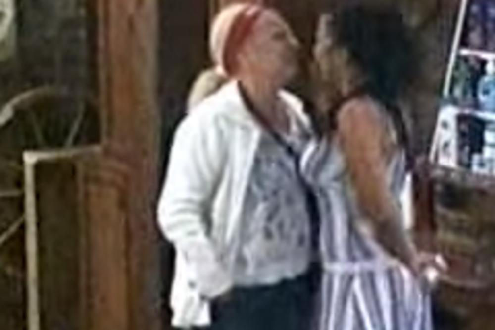 SRPSKE PEVAČICE SE MAKLJALE I ČUPALE ZA KOSU! Letele i PESNICE, da li je ovo NAJBRUTALNIJA estradna TUČA?