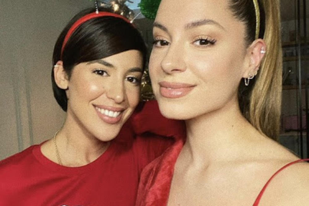 IMAJU NOVO ZANIMANJE! SARA JO I POZNATA INFULENSERKA ZAVRŠILE NA ŠIPCI: Objavljene fokte, OBASIPAJU IH PARAMA!