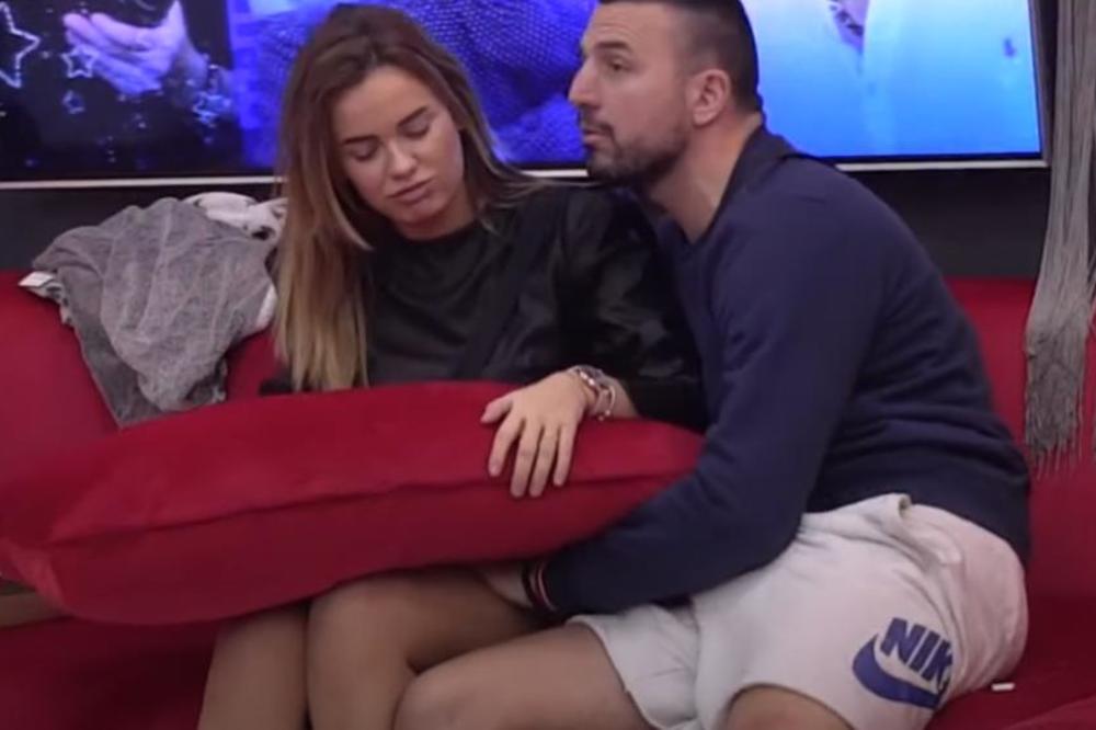 NAVALIO NA NJU KO MUTAV NA TELEFON! Tomović je UHVATIO ZA VRAT, pa lagano počeo da joj ZAVLAČI RUKU, ona lomila!