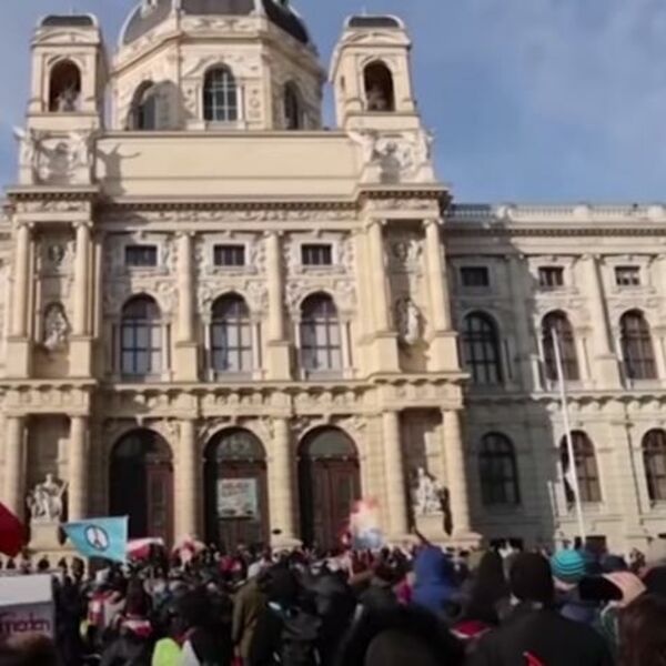 BIĆE VESELO U BEČU: Organizuju se protesti