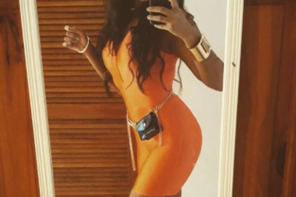 SANJA IZ HURRICANE POTPUNO GOLA?! Buknula njena PROVOKATIVNA FOTKA, ceo region bulji u neverici: Dobro pogledajte!