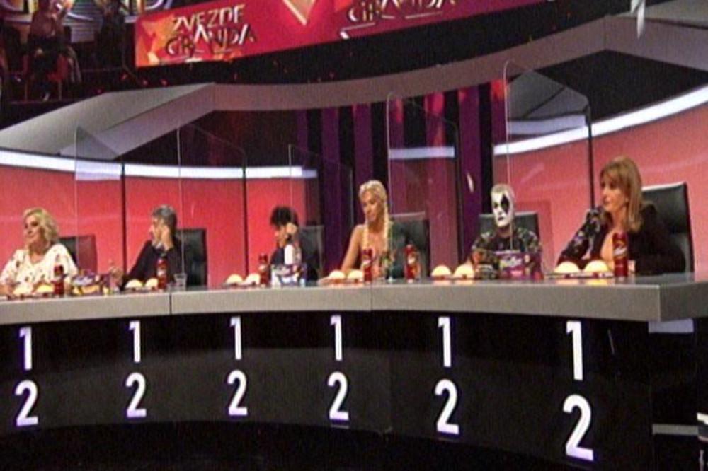 PONOVO FEJLOVALA: Saša Popović stalno vraća rođaku naše pevačice u Zvezde Granda, a ona ISPADA! Žiri je URNISAO!