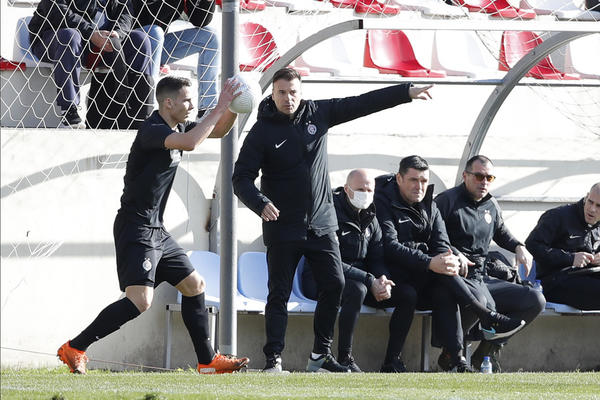 MOMCI SU PREMORENI, ALI SAM ZADOVOLJAN! Stanojević kaže da je duel sa Desnom primer kako Partizan treba da izgleda!