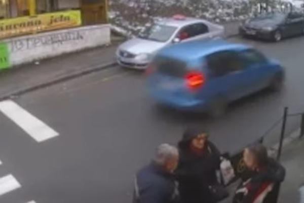 UZNEMIRUJUĆI VIDEO UDESA NA MILJAKOVCU ISPLIVAO! Jeziv sudar vozač pokosio 6 pešaka! (VIDEO)