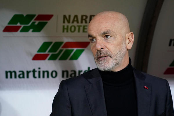 ITALIJANI NIKAD SAMOUVERENIJI: Milan u Beogradu bez zvaničnog treninga, veruju u pobedu!