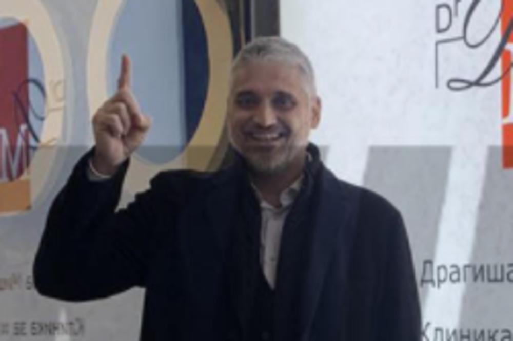 OVAKO ČEDA SADA IZGLEDA: Prva slika Čedomira Jovanovića NAKON LEČENJA! (FOTO)