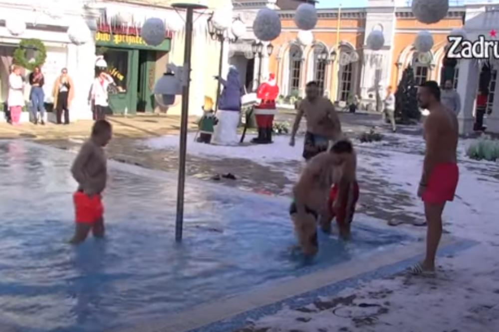 POSKIDALI SE MUŠKARCI U ZADRUZI PA RAZMAHALI SVOJA ZGODNA TELA! On posebno ŠOKIRAO, nismo znali da ima OVOLIKO SALA