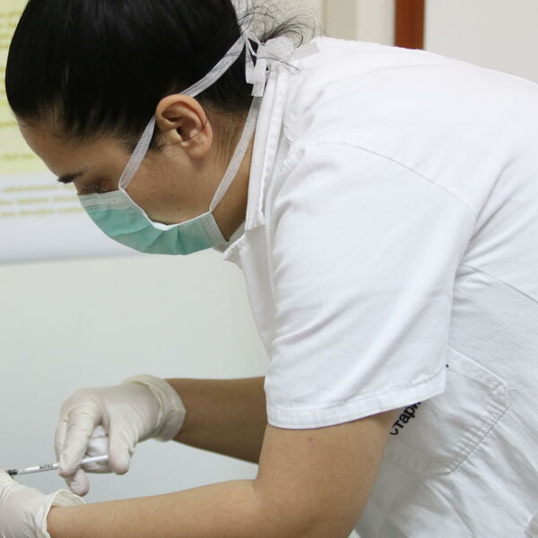 VLADA SRBIJE SAOPŠTILA ODLIČNE BROJKE: Do sada dato 2.029.388 doza vakcina, 790.852 ljudi primilo i drugu dozu