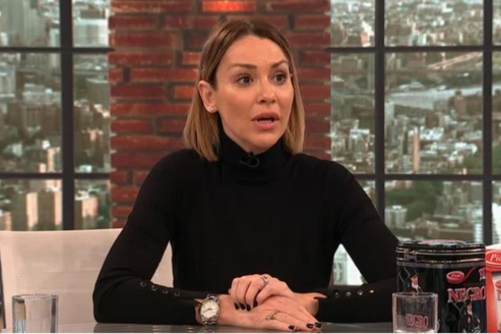 ZAJEDNO I PROTIV ZLOKOBNOG VIRUSA! Voditeljka Marijana Mićić se vakcinisala, a sa njom je pošao i tata!