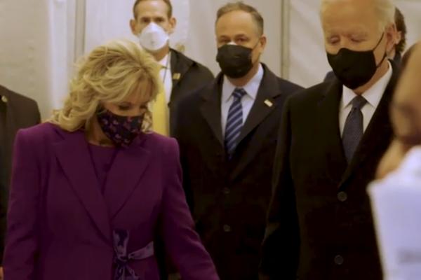 TRENUTAK KOJI SU SVI ČEKALI: Bajden i Heris stigli u Kapitol, POČELO JE (VIDEO)