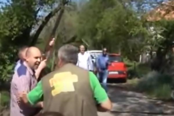 SVADBA NA SRPSKI NAČIN: Snimljen trenutak kada je mladić na veselju UPUCAN U OBE NOGE (UZNEMIRUJUĆI VIDEO)