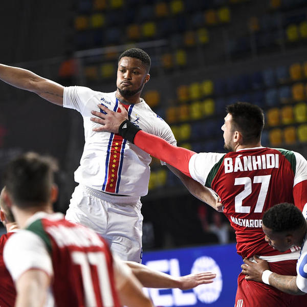 NOVI SKANDAL NA SVETSKOM PRVENSTVU: Ponašali su se prema nama kao prema životinjama! Kao da smo hodajući virus!