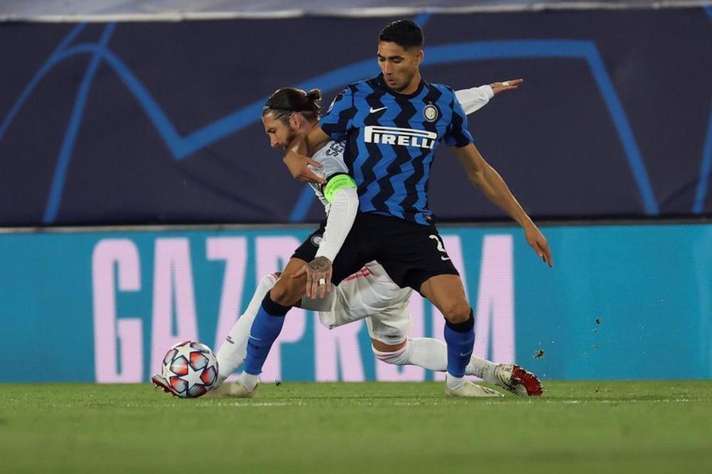 INTER I REAL ZARATILI OKO DESNOG BEKA! U Madridu žele da iskoriste finansijske probleme Milaneza i vrate Marokanca!