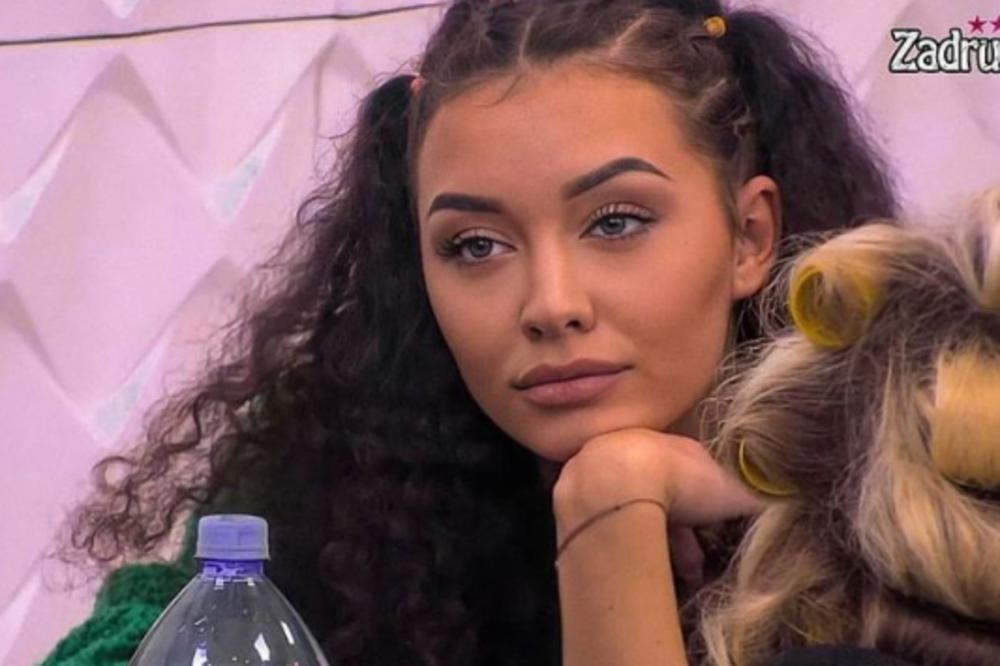 Paula ljubomoriše Franu zbog Mine, a Mina sa njom završila u krevetu! (VIDEO)