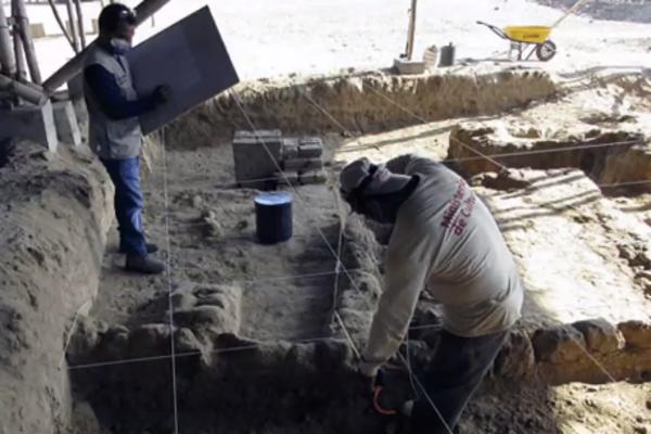 NEVEROVATNO OTKRIĆE U POTOPLJENIM RUŠEVINAMA LEGENDARNOG GRADA: 1 stvar posebno zaintrigirala ARHEOLOGE! (FOTO)