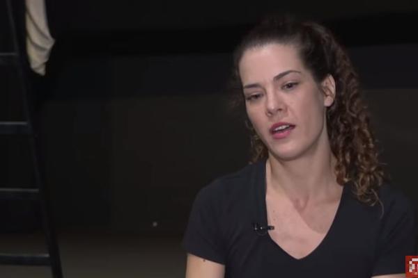 "TRAŽIO JE DA SE SKINEM I DA MU POKAŽEM KAKO BIH GA ZADOVOLJAVALA" Poznata glumica otkrila STRAVIČNO ZLOSTAVLJANJE!