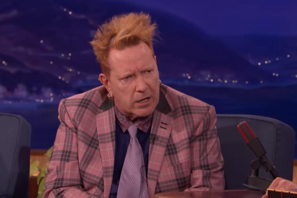 ŽENA GA OKRIVLJUJE DA ĆE DA JE UBIJE! Poznatom pevaču jako teško i jedva izdržava, NJEGOVO ZDRAVLJE ALARMANTNO!