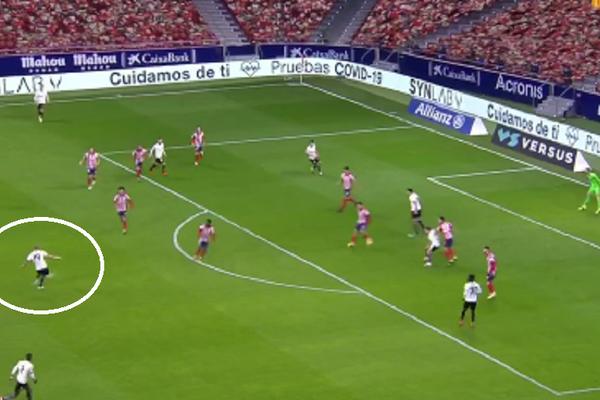 KAKVA GOLČINA UROŠA RAČIĆA, ŠTA JE OVO, LJUDI?! Bomba sa 25 metara u rašlje, ni tri Oblaka ovo ne bi odbranila!