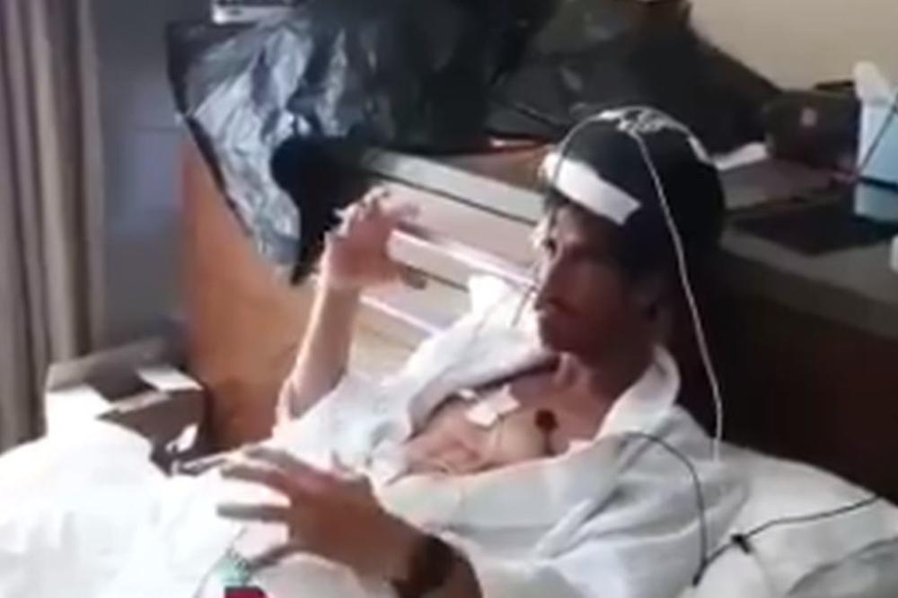 ODLEPIO U KARANTINU: Teniser priključen na aparate sahranio samog sebe! "Ubio se" od dosade! (VIDEO)