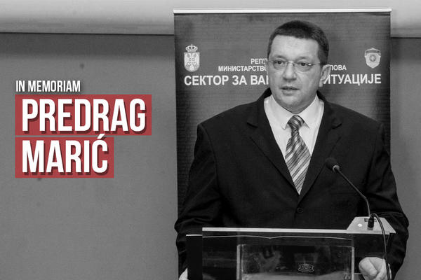 SAHRANJEN PREDRAG MARIĆ: Vatrogasci širom Srbije odali poštu svom načelniku
