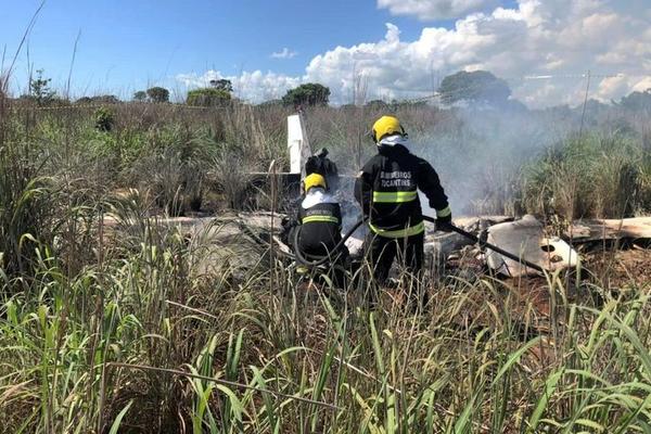 IZVUČENA TELA NASTRADALIH U AVIONSKOJ NESREĆI U HRVATSKOJ!