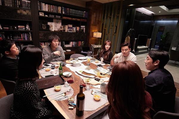 STRUČNJACI KAŽU DA SE RADI O NAJPODMUKLIJOJ BOLESTI NAŠEG VREMENA: Prelepa glumica je POSLEDNJA ŽRTVA!