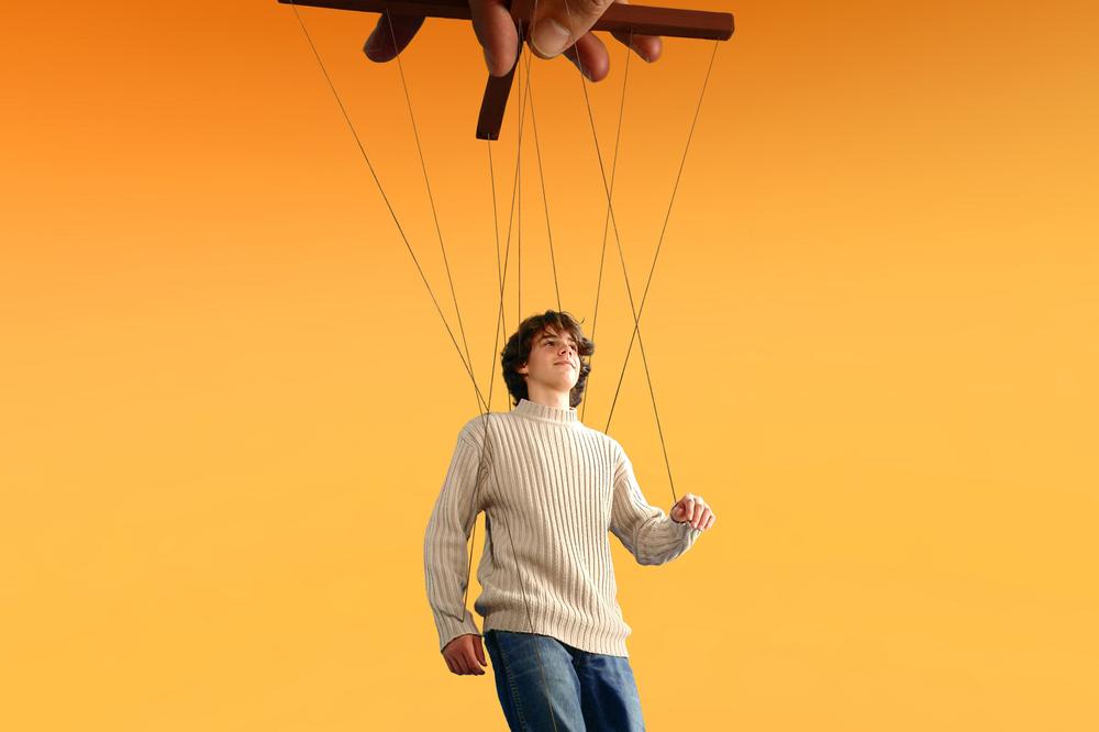 STRIČNJACI OTKRILI KAKO DA PREPOZNATE MANIPULATORA NA PRVU: Koliko god se krili, ova stvar ih uvek ODAJE bez greške