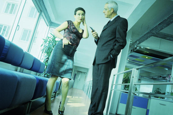 SVE JE VAŽNIJE DA ZNAMO: 7 znakova koji otkrivaju MANIPULATORA - od laganja preko vređanja do IZOLACIJE žrtve!