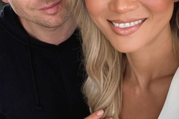 OVA LEPOTICA JE NAJBOLJI HIRURG AMERIKE, UDALA SE ZA PRVAKA JUGOSLAVIJE I VOLI SRBIJU! Svašta je ispričala za nas!