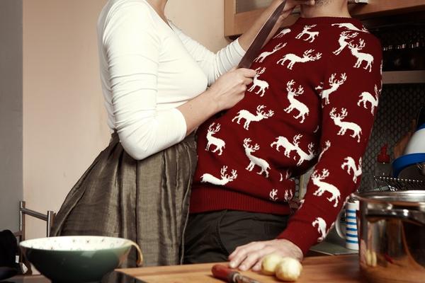 IZBOLA MUŽA NOŽEM, IMAO SNIMAK SE*SA S DRUGOM U MOBILNOM: Kad ju je POLICIJA SMIRILA, od BLAMA htela da se UBIJE!