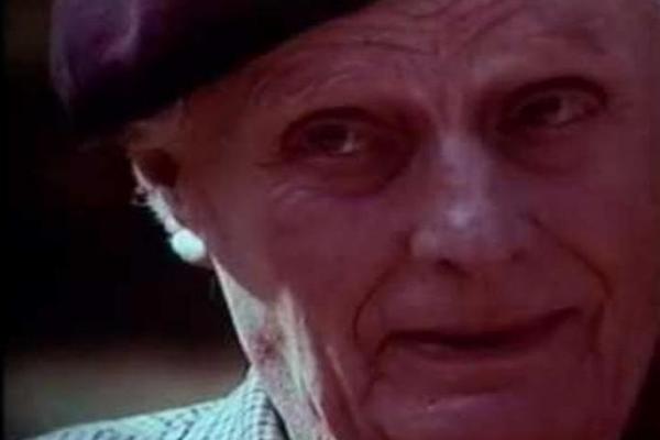 SLAVNI GLUMAC DOBIO JE DETE U 92. GODINI SA 56 GODINA MLAĐOM DEVOJKOM! Region ne prestaje da BRUJI O DETALJIMA!