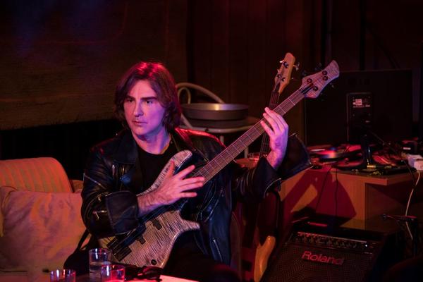 ŽELJKO MITROVIĆ HITNO OBJAVIO FOTKU: Dešava se veliko slavlje, ipak, glavna akterka je ODBILA jedan običaj!