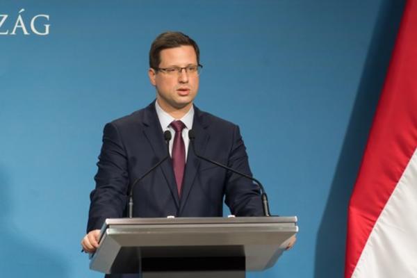 SVI MAĐARI STARIJI OD 18 GODINA PRIMIĆE VAKCINU DO KRAJA MAJA: Život bi se mogao normalizovati nakon toga!