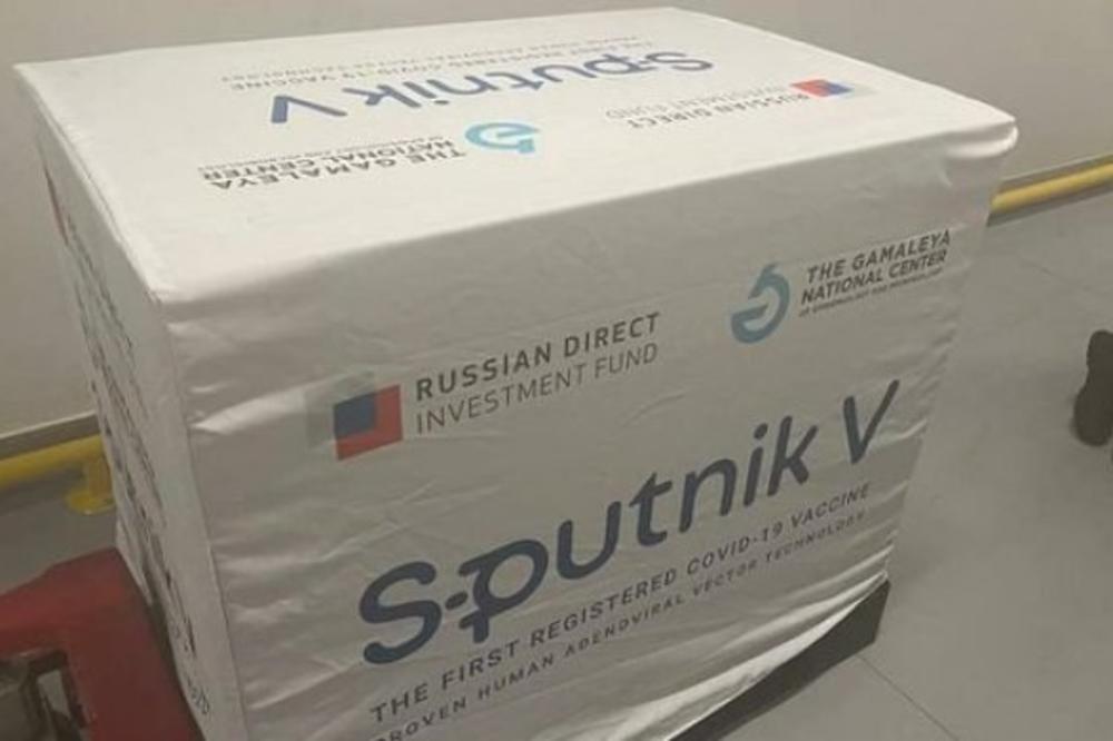 RUSI POMAŽU: U Donjeck stigle prve doze ruske vakcine