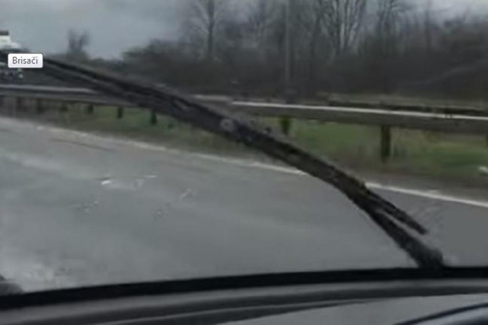 UPOZORENJE KOJE JE VEOMA KORISNO: Otišla do prodavnice kada se vratila imala je šta da vidi na kolima!