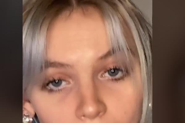 DEVOJKE NA TIK TOKU RADE NEŠTO ŠTO JE PODIGLO CEO SVET NA NOGE: Svi su prvo bili ZAPREPAŠĆENI (VIDEO)