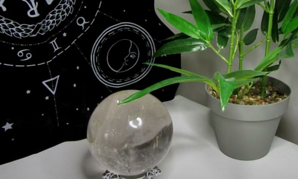 Kristalna kugla, Magija, Proročanstvo, Predviđanje