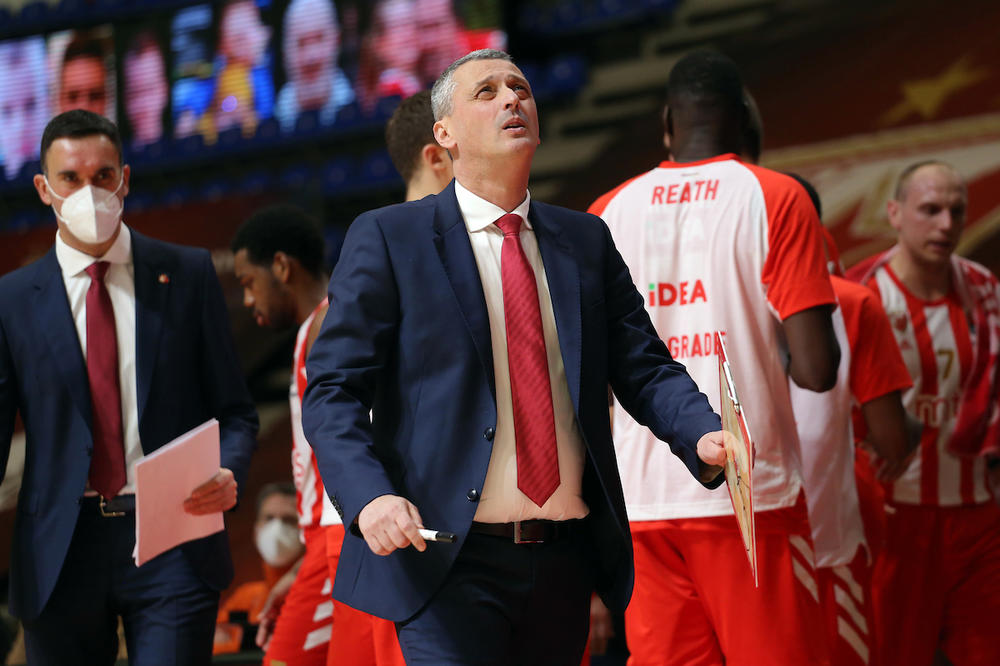 RADONJIĆ: Igrali smo loše, mekano u odbrani... O O'BRAJANTU: Niko ne može biti iznad tima i kluba!