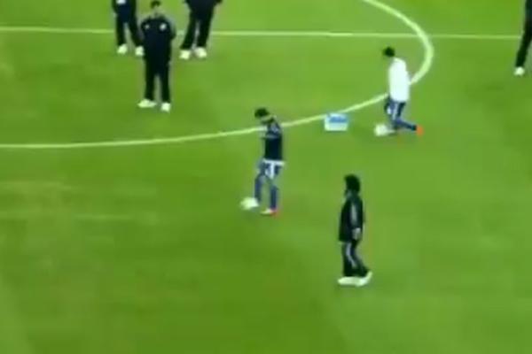 VIDEO KOJI JE ODUŠEVIO ARGENTINU! Maradona i Mesi zajedno na terenu!