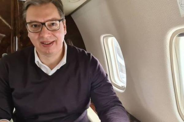 VUČIĆ POSLAO PORUKU IZ AVIONA ZA PARIZ i otkrio TRI KLJUČNE TEME razgovora sa Makronom