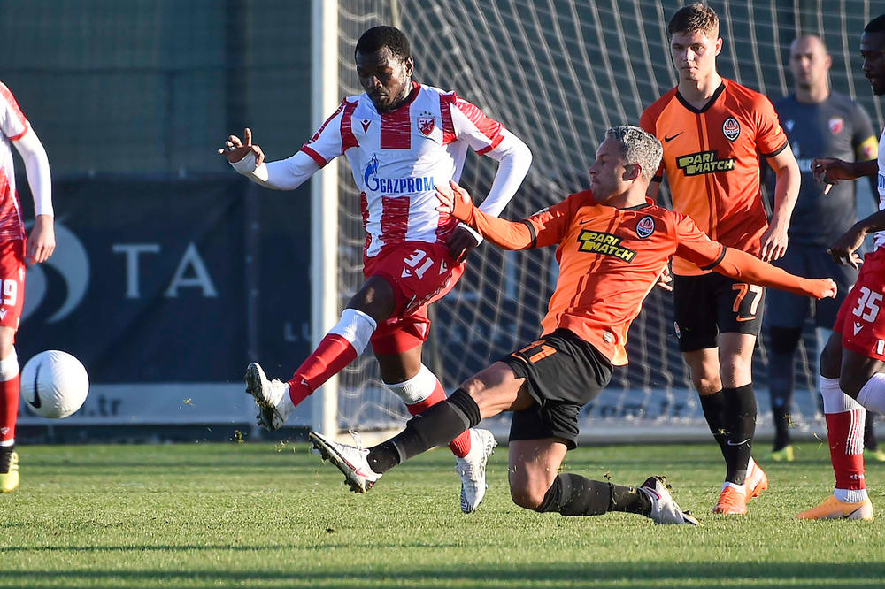 ZVEZDA POLOŽILA POSLEDNJI ISPIT: Crveno-beli sačuvali mrežu i protiv Šahtjora, malo je falilo da pobede! (VIDEO)