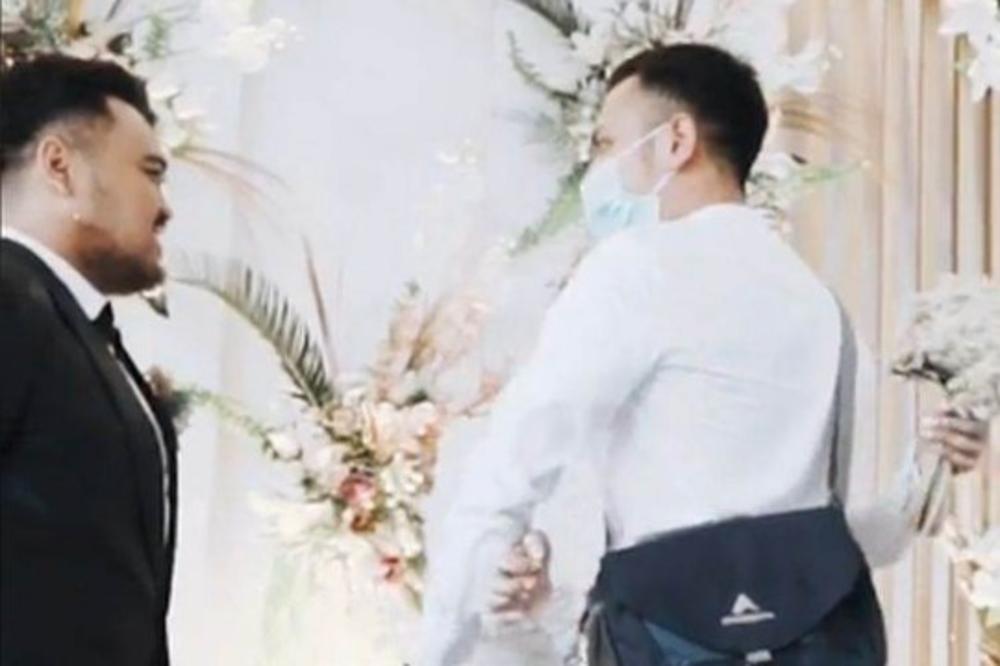 POZVALA BIVŠEG NA VENČANJE, A O REAKCIJI NJENOG MUŽA SVI PRIČAJU: Tvoje lice ne može da laže, brate! VIDEO