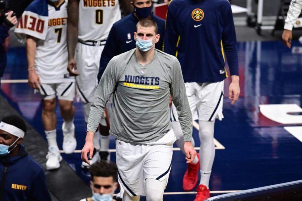 KAKVA JE TAJ JOKIĆ FLEGMA: Ja mu vičem šutiraj da ubaciš 50, a on mi kaže baš ga briga!